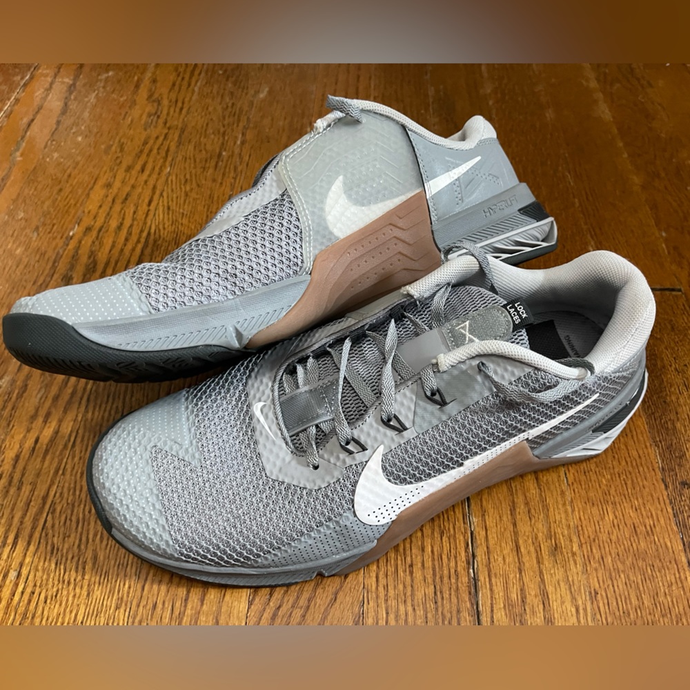 New, Worn 3-4 Times, Nike Netcon Seven React/Hype… - image 3